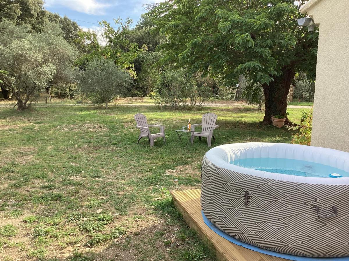 Villa Au Mas Des Chenes La Baume-de-Transit Exterior foto